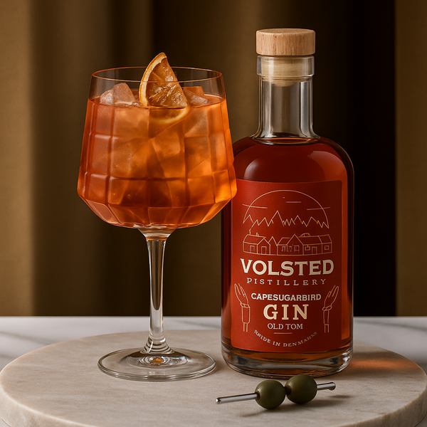 Volsted Cape Sugarbird Gin + 2 The Blend Gin Glass